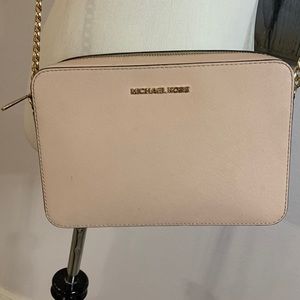 Pink square Michael Kors cross body with gold links